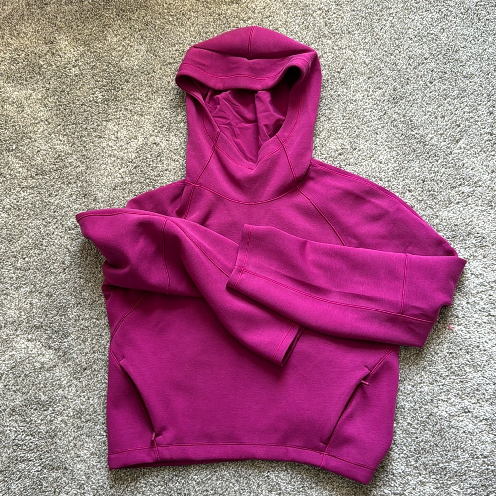 Lululemon cropped hoodie